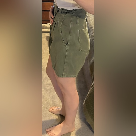 Zara, paper bag shorts. Green denim. - Picture 2 of 3